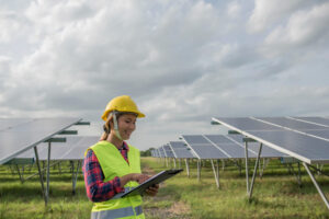 is it worth having battery storage with solar panels